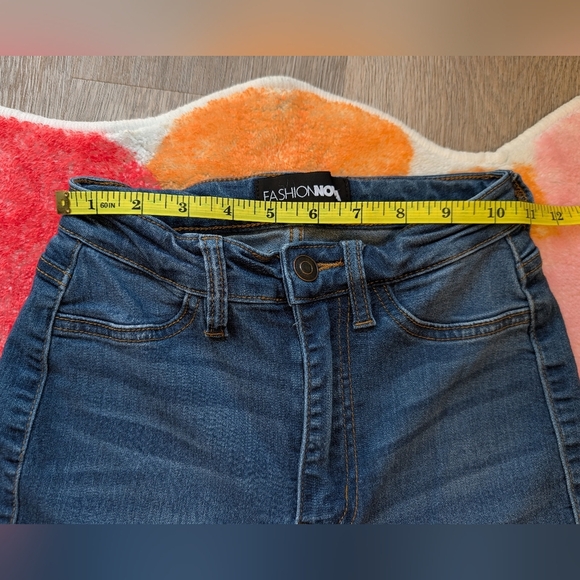 🖤 Blue Flare Jeans - Picture 4 of 4